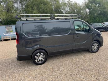 Renault Trafic 2.0 dCi ENERGY 28 Business+ EDC SWB Standard Roof Euro 6 (s/s) 5