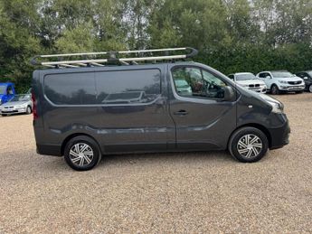 Renault Trafic 2.0 dCi ENERGY 28 Business+ EDC SWB Standard Roof Euro 6 (s/s) 5