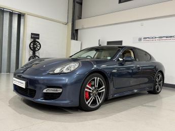 Porsche Panamera TURBO PDK