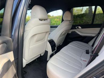 BMW X5 3.0 X5 xDrive 30d M Sport MHEV Auto 4WD 5dr