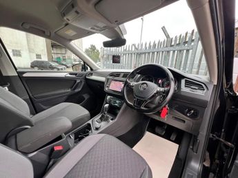 Volkswagen Tiguan 2.0 TDI BlueMotion Tech SE Navigation DSG 4Motion Euro 6 (s/s) 5