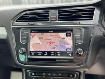 Volkswagen Tiguan 2.0 TDI BlueMotion Tech SE Navigation DSG 4Motion Euro 6 (s/s) 5