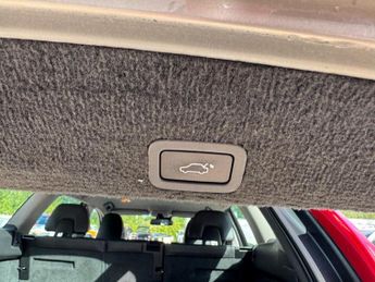 Volvo XC60 2.4 D5 SE Lux Nav Geartronic AWD Euro 5 5dr