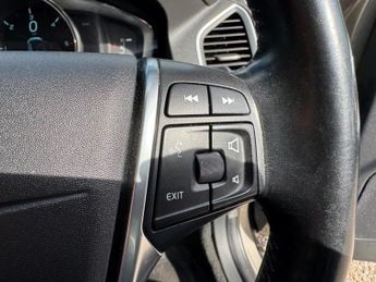 Volvo XC60 2.4 D5 SE Lux Nav Geartronic AWD Euro 5 5dr