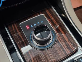 Jaguar XF 2.0 PORTFOLIO