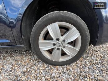 Volkswagen Caddy AUTO LWB L2H1 Highline Bmt Air Con Alloys Air Con Sensors EURO 6