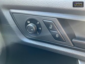 Volkswagen Caddy AUTO LWB L2H1 Highline Bmt Air Con Alloys Air Con Sensors EURO 6