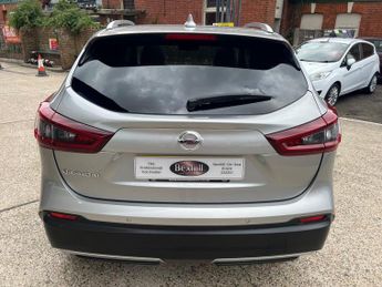 Nissan Qashqai 1.3 DIG-T TEKNA DCT AUTOMATIC