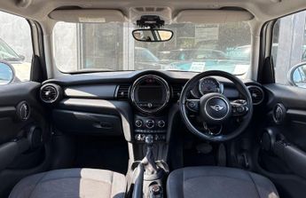 Mini Hatch One 1.2 Automatic Pepper 5 door + VISUAL BOOST + VISIBILITY PACK