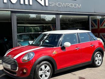 MINI Hatch Cooper 1.5 Automatic Pepper 5 door + VISUAL BOOST AUDIO + PARK A