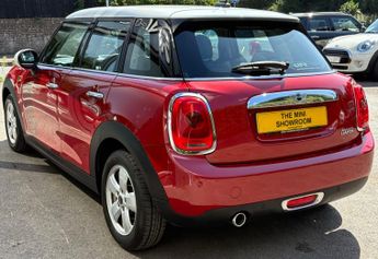 Mini Hatch Cooper 1.5 Automatic Pepper 5 door + VISUAL BOOST AUDIO + PARK A