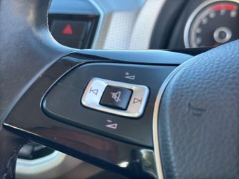 Volkswagen Up 1.0 High up! Euro 6 (s/s) 3dr