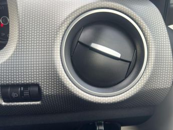 Volkswagen Up 1.0 High up! Euro 6 (s/s) 3dr