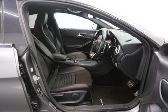 Mercedes-Benz CLA Class 2.1 CLA220d AMG Line Coupe 7G-DCT 4MATIC Euro 6 (s/s) 4dr