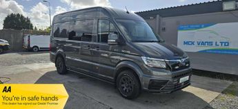 MAN TGE 3.180 XS LION 2.0 180PS EU6 AUTO 4X4 KOMBI CREW VAN MWB