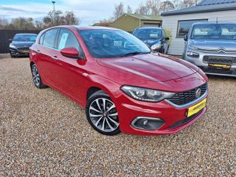 Fiat Tipo 1.4 MPI Lounge Hatchback 5dr Petrol Manual Euro 6 (95 ps)