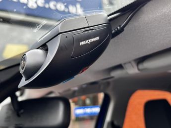 Toyota Yaris DESIGN FHEV