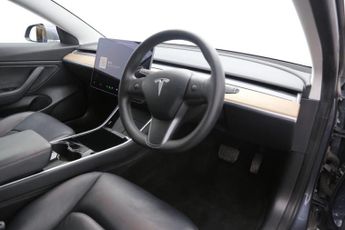 Tesla Model 3 Standard Range Plus Auto RWD 4dr