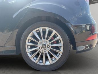 Ford Focus 1.0T EcoBoost ST-Line Euro 6 (s/s) 5dr