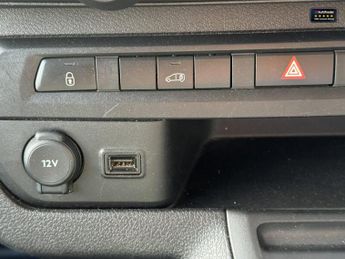 Citroen Dispatch AUTO XLWB L3H1 1400 Driver Edition Air Con Cam Sensors EURO 6