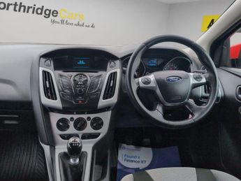 Ford Focus 1.0T EcoBoost Zetec Euro 5 (s/s) 5dr