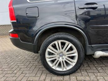 Volvo XC90 2.4 XC90 Executive AWD D5 Auto 4WD 5dr