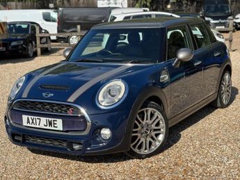 Mini Hatch 2.0 Cooper SD Seven Hatchback 5dr Diesel Auto 6Spd Euro 6 (s/s) 