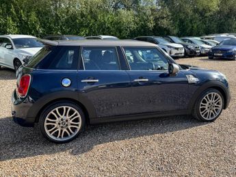 Mini Hatch 2.0 Cooper SD Seven Hatchback 5dr Diesel Auto 6Spd Euro 6 (s/s) 