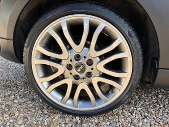Mini Hatch 2.0 Cooper SD Seven Hatchback 5dr Diesel Auto 6Spd Euro 6 (s/s) 
