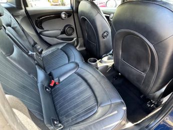 Mini Hatch 2.0 Cooper SD Seven Hatchback 5dr Diesel Auto 6Spd Euro 6 (s/s) 