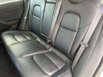 Tesla Model 3 (Dual Motor) Long Range Auto 4WDE 4dr