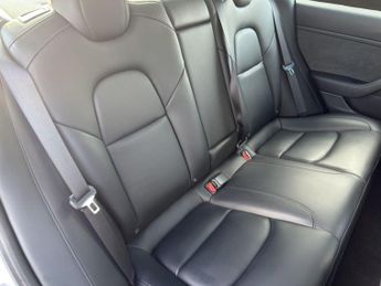 Tesla Model 3 (Dual Motor) Long Range Auto 4WDE 4dr