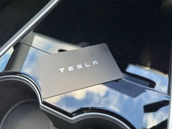 Tesla Model 3 (Dual Motor) Long Range Auto 4WDE 4dr