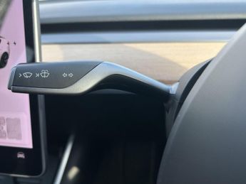 Tesla Model 3 (Dual Motor) Long Range Auto 4WDE 4dr