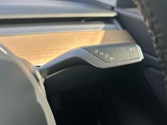 Tesla Model 3 (Dual Motor) Long Range Auto 4WDE 4dr