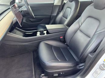 Tesla Model 3 (Dual Motor) Long Range Auto 4WDE 4dr