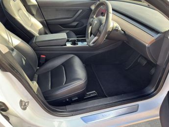 Tesla Model 3 (Dual Motor) Long Range Auto 4WDE 4dr