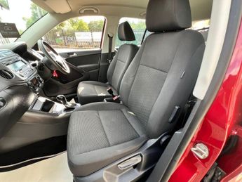 Volkswagen Tiguan 2.0 TDI BlueMotion Tech S DSG 4WD Euro 5 (s/s) 5dr
