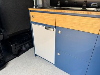 Ford Transit Custom Camper|New Shape|4 Berth|4 Belt|Pop Top|Kitchen|NO VAT