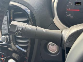 Nissan Juke 1.6 Tekna SUV 5dr Petrol XTRON Euro 6 (117 ps)