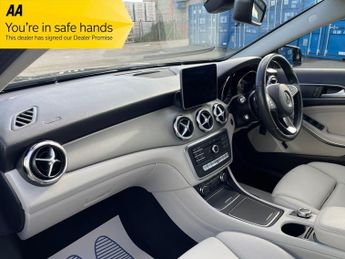 Mercedes-Benz GLA Class GLA 200 SPORT EXECUTIVE 1 OWNER FROM NEW FULL LEATHER