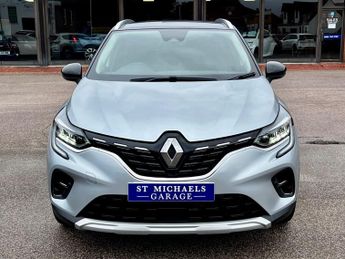 Renault Captur TECHNO E-TECH