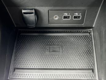 Renault Captur TECHNO E-TECH