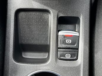 Renault Captur TECHNO E-TECH