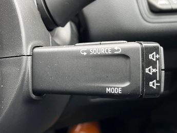 Renault Captur TECHNO E-TECH