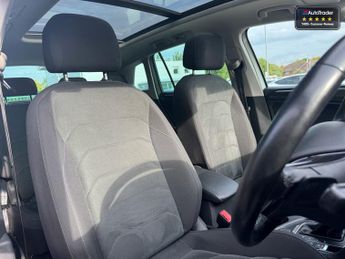 Volkswagen Tiguan 2.0 TDI BlueMotion Tech SEL SUV 5dr Diesel DSG 4Motion Euro 6 (s