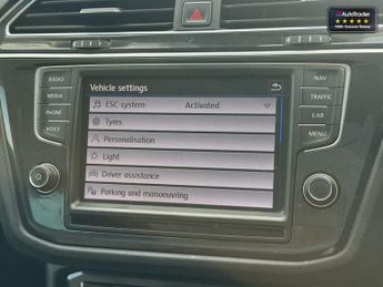 Volkswagen Tiguan 2.0 TDI BlueMotion Tech SEL SUV 5dr Diesel DSG 4Motion Euro 6 (s