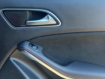 Mercedes-Benz GLA 2.1 GLA200d AMG Line 7G-DCT 4MATIC Euro 6 (s/s) 5dr