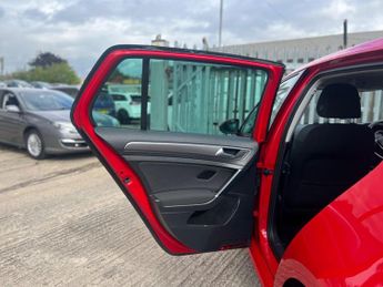 Volkswagen Golf 1.6 TDI Match DSG Euro 6 (s/s) 5dr