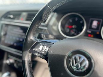 Volkswagen Tiguan 2.0 TDI Match DSG 4Motion Euro 6 (s/s) 5dr